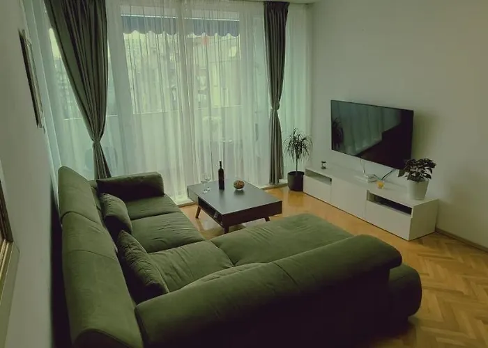 Apartman Lenci *