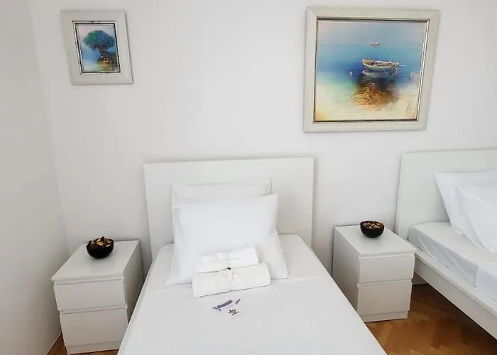 Lenci Apartman *